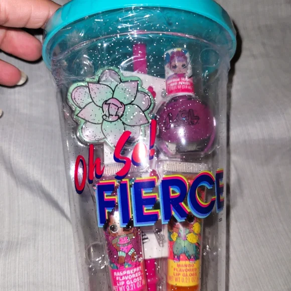 2/$25 LOL Surprise Beauty Bundle - Picture 3 of 4